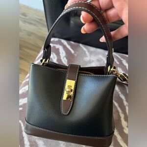 NWOT Elegant Brown Handbag